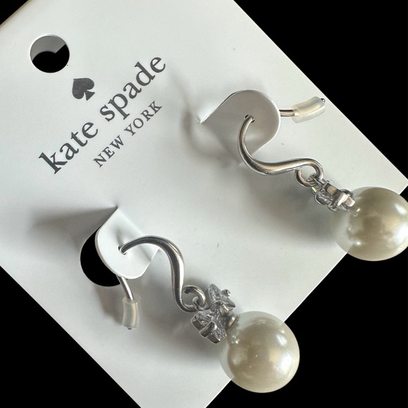 New Kate Spade New York Silver Drop Earrings w/ pearl & small crystal bow detail - Picture 1 of 9